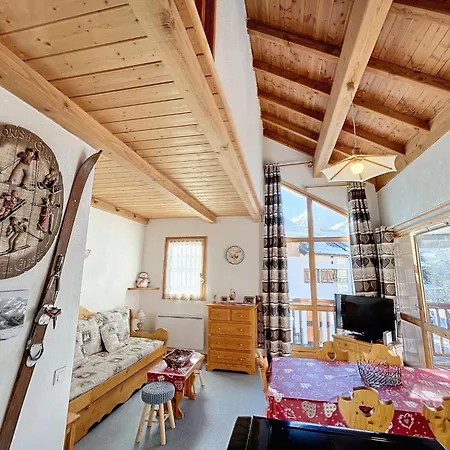 Apartment 6 Personnes *